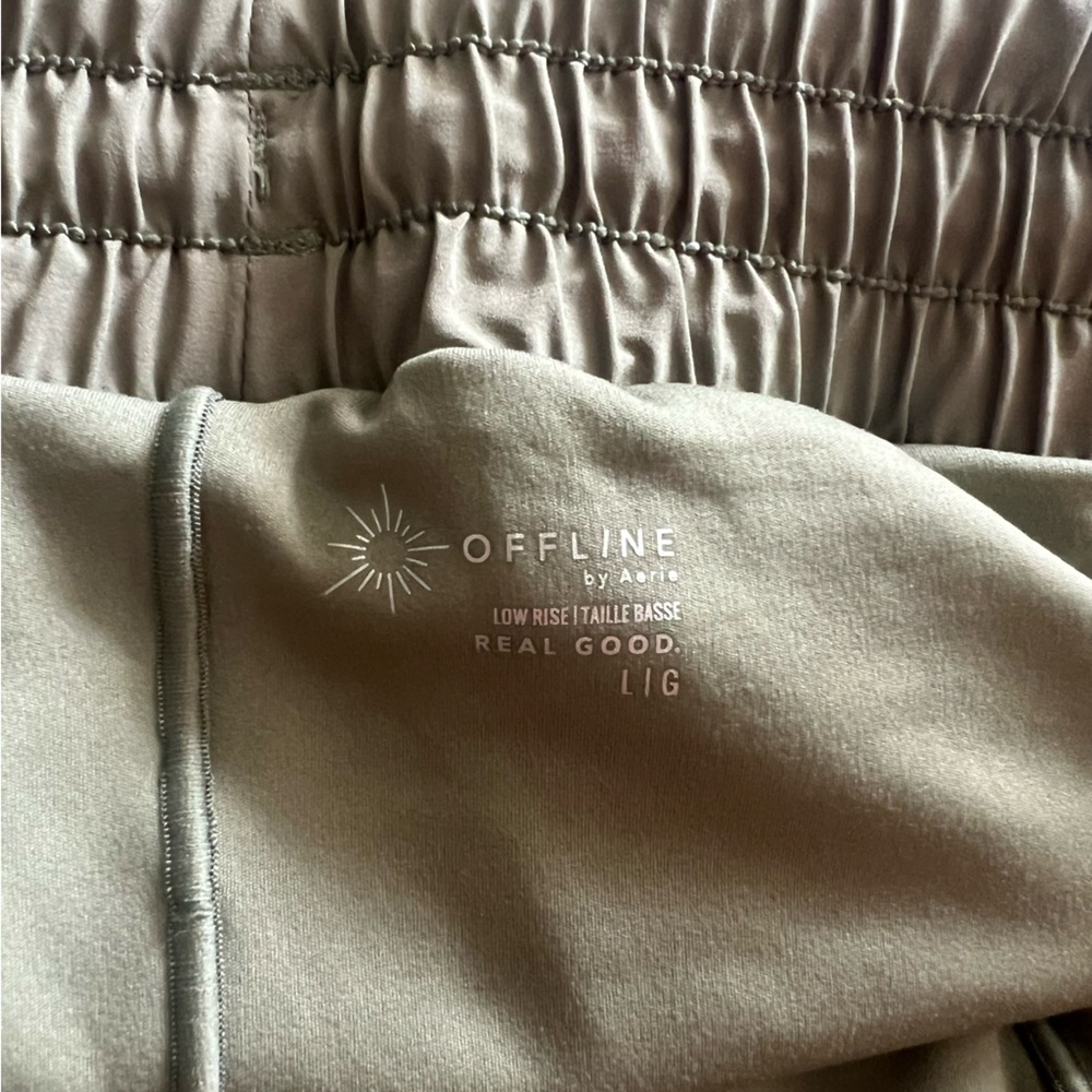 OFFLINE by Aerie Hot Stuff Short Olive Fun - Picture 6 of 10